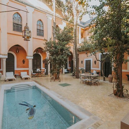 Riad Le Perroquet Bleu Suites & Spa Marrakesh Bagian luar foto