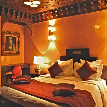 Riad Le Perroquet Bleu Suites & Spa Marrakesh Bagian luar foto
