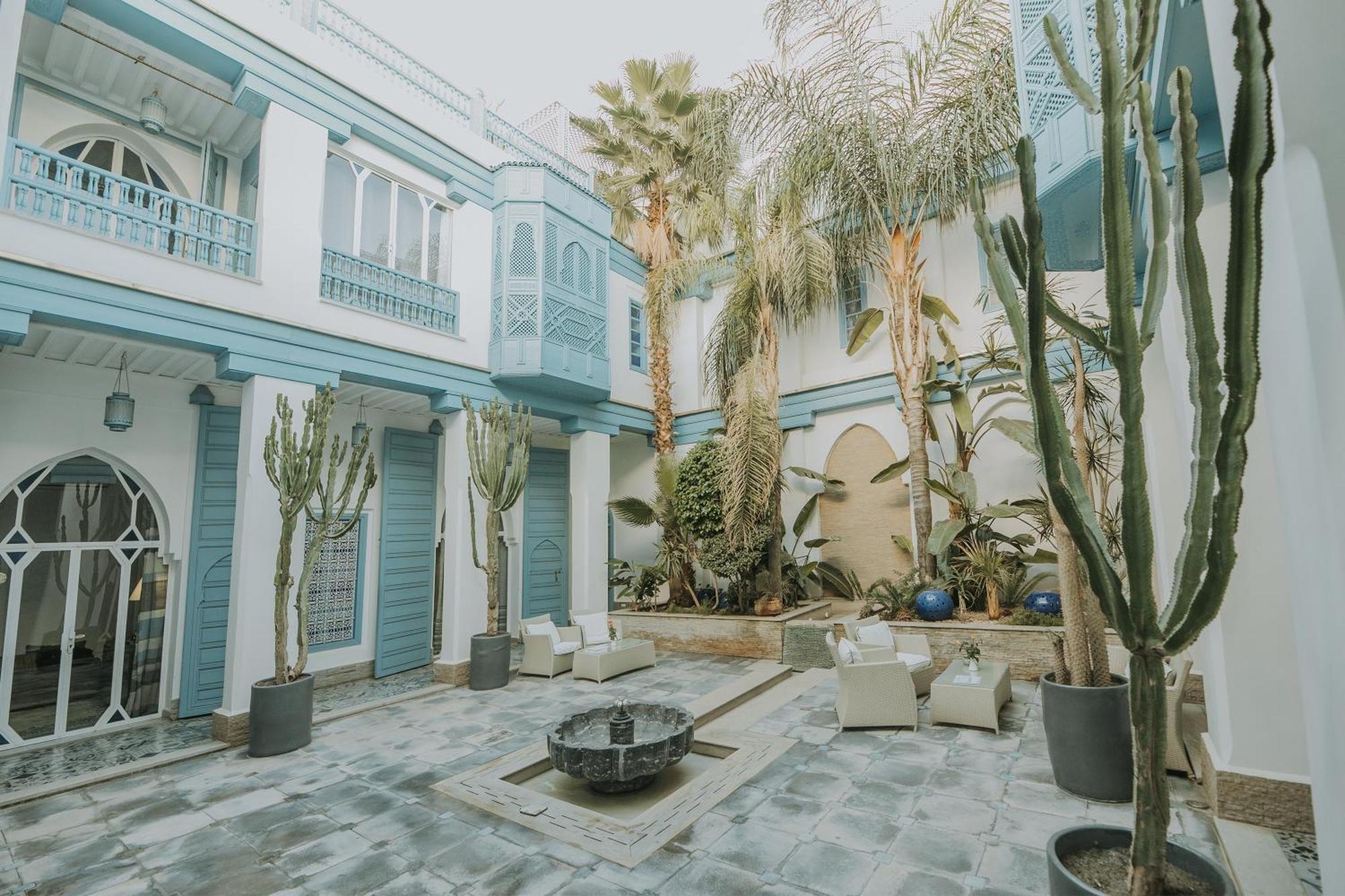 Riad Le Perroquet Bleu Suites & Spa Marrakesh Bagian luar foto