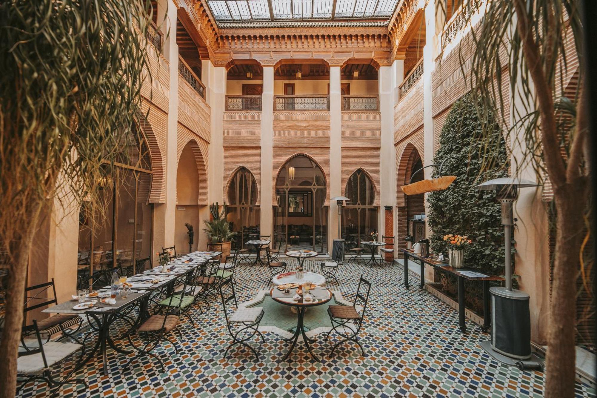 Riad Le Perroquet Bleu Suites & Spa Marrakesh Bagian luar foto