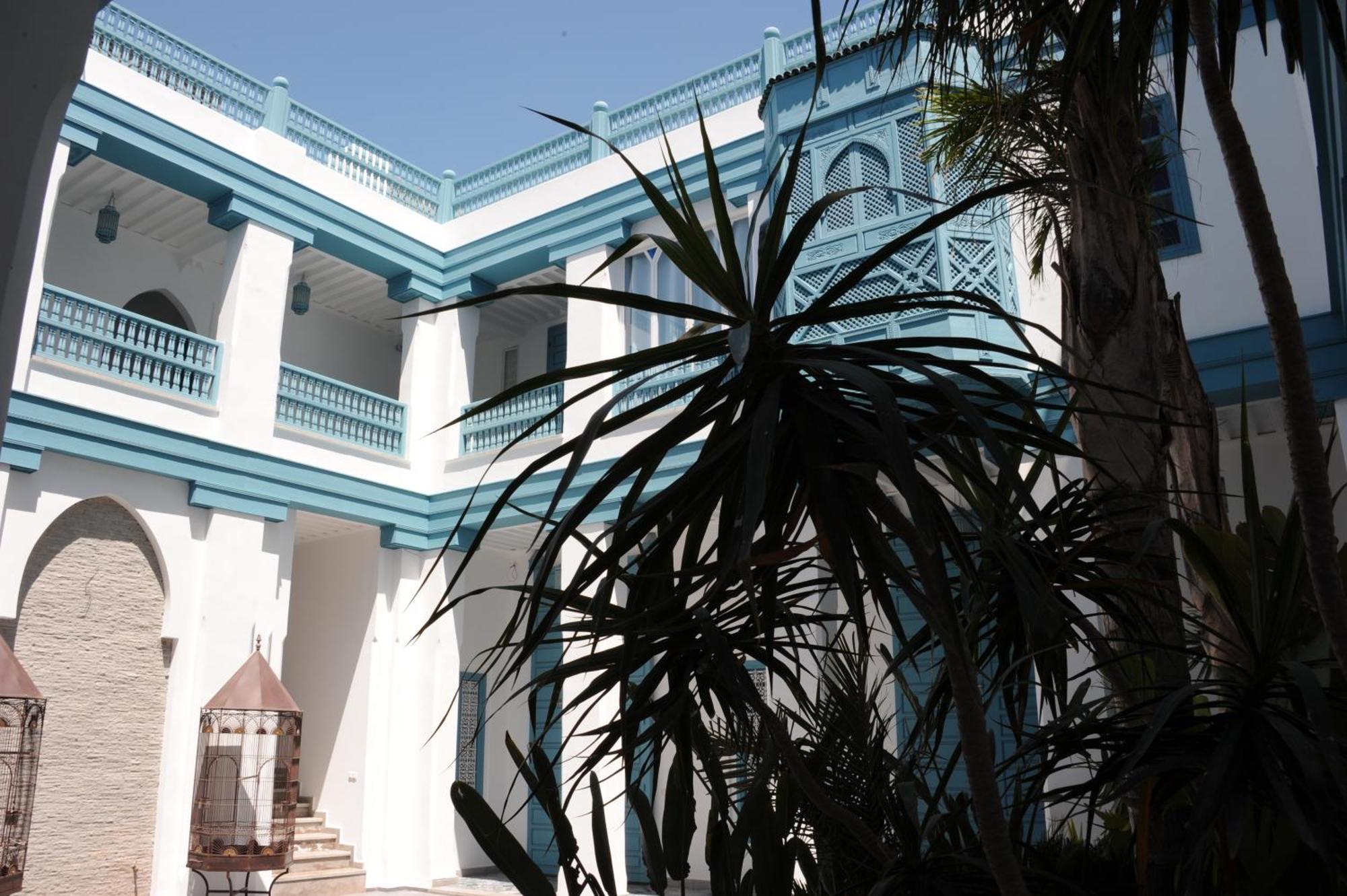 Riad Le Perroquet Bleu Suites & Spa Marrakesh Bagian luar foto