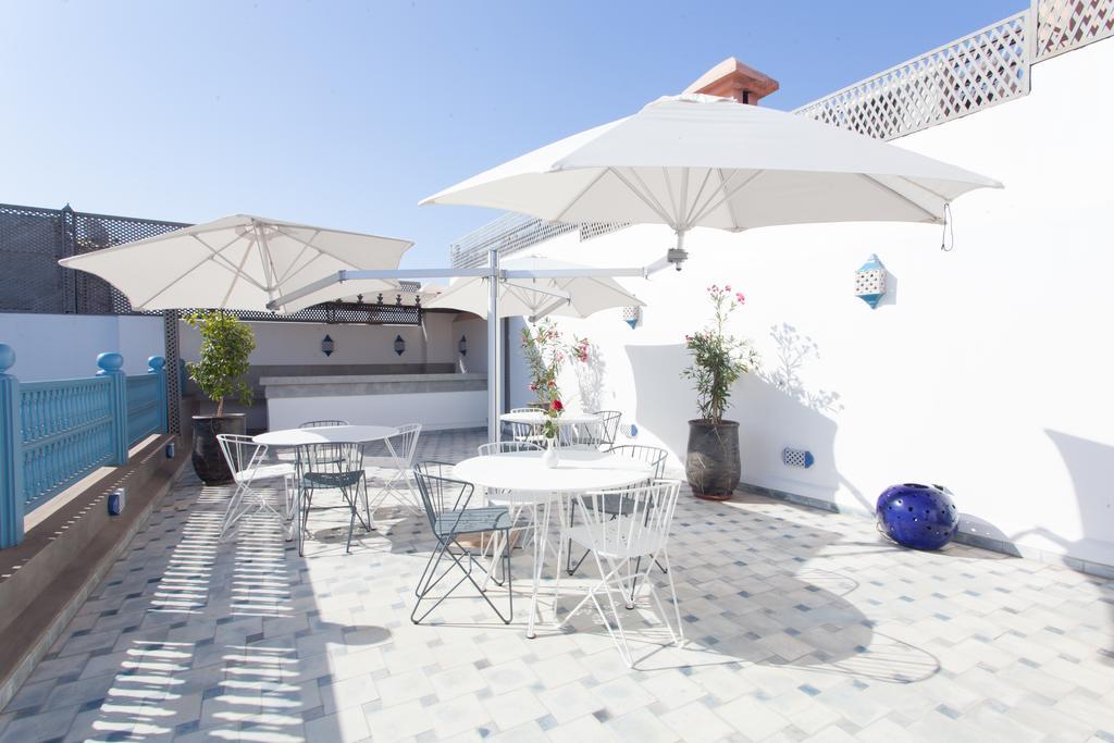 Riad Le Perroquet Bleu Suites & Spa Marrakesh Bagian luar foto