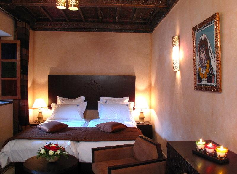Riad Le Perroquet Bleu Suites & Spa Marrakesh Bagian luar foto