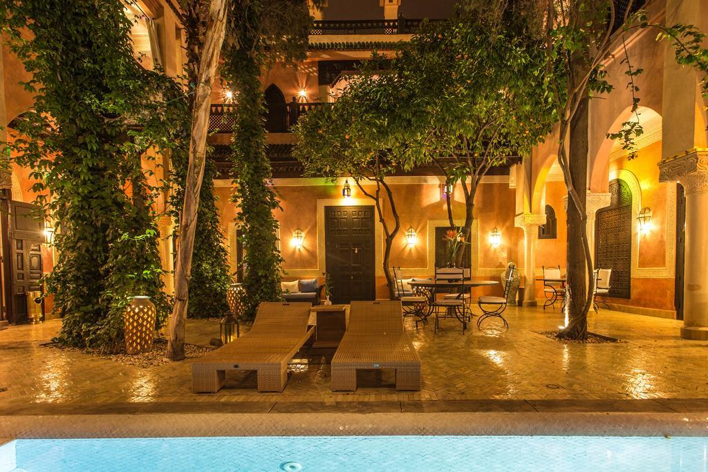 Riad Le Perroquet Bleu Suites & Spa Marrakesh Bagian luar foto