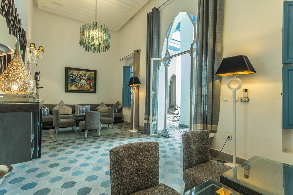 Riad Le Perroquet Bleu Suites & Spa Marrakesh Bagian luar foto