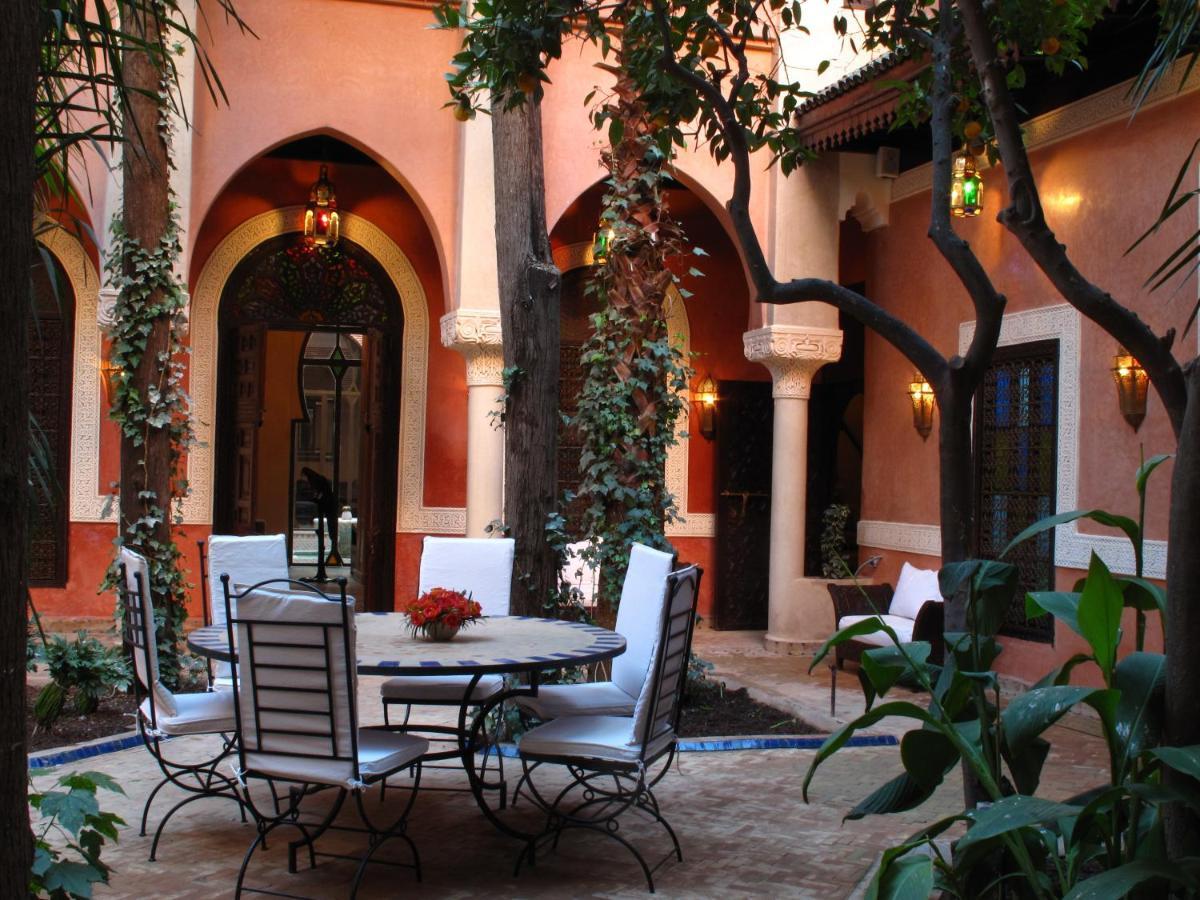 Riad Le Perroquet Bleu Suites & Spa Marrakesh Bagian luar foto